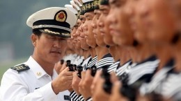Китай объявил об учениях в Тайваньском проливе, куда США направили авианосцы