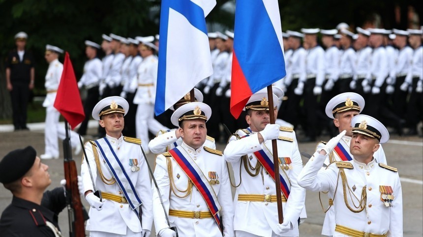 Прямая трансляция Главного военно-морского парада в честь дня ВМФ России