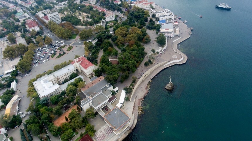 Беспилотник атаковал штаб Черноморского флота в Севастополе