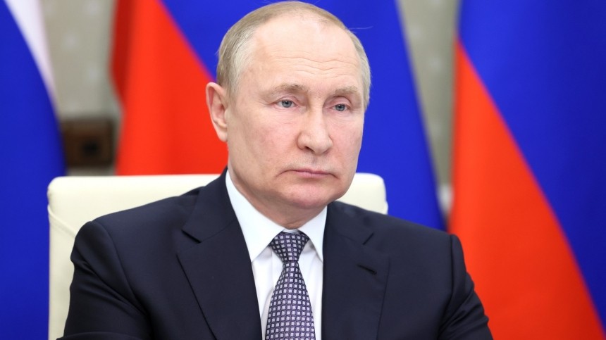 Путин: ВМФ молниеносно ответит всем, кто захочет посягнуть на свободу России