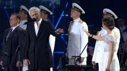 Лучше, чем в театре: оперу «Юнона и Авось» показали на Дворцовой площади в День ВМФ