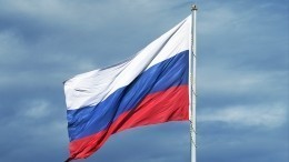 Патриотичный закат: небо над Петербургом окрасилось в цвета флага России