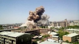 Мощный взрыв прогремел в торговом центре в Ереване
