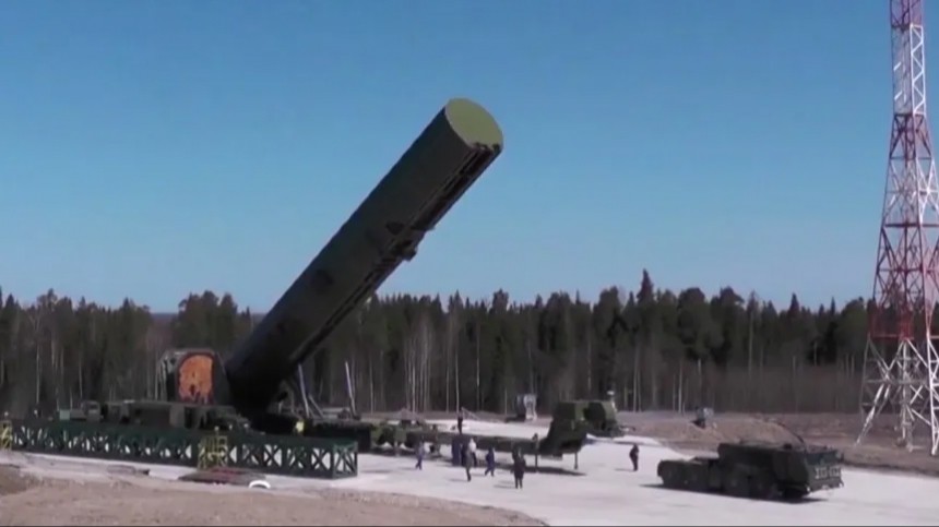 Минобороны РФ подписало контракт на поставку баллистических ракет «Сармат»