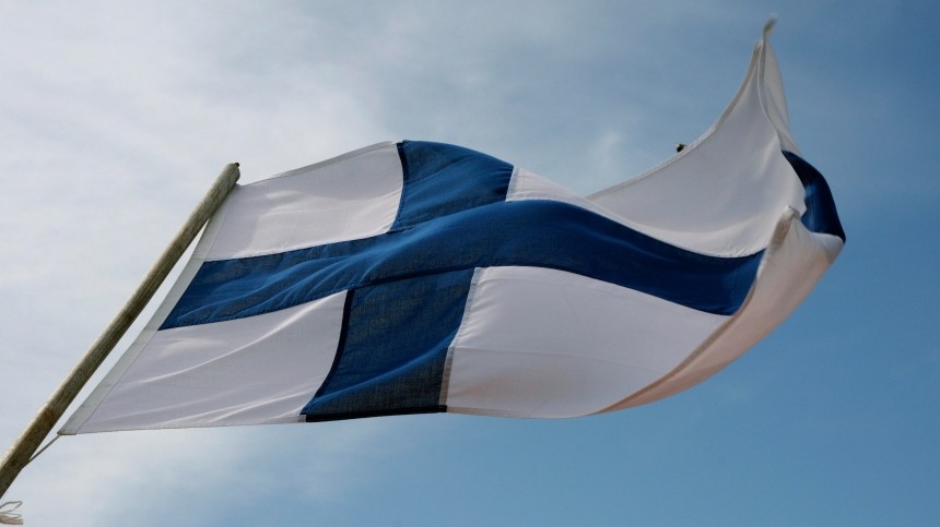 МИД Финляндии вдвое сократит число заявлений на визы от россиян