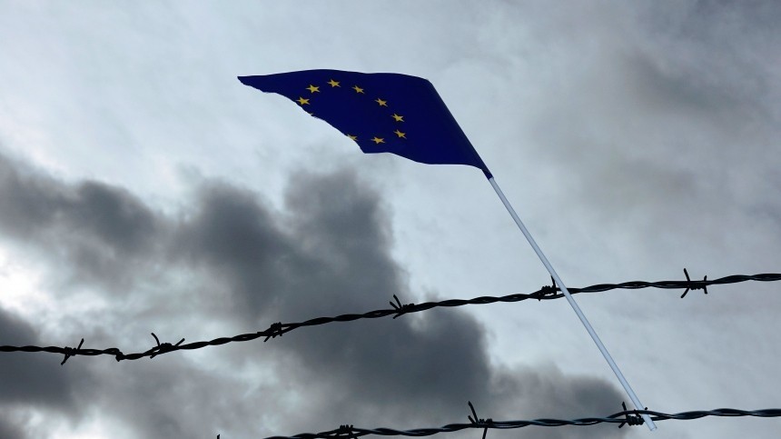 Ксенофобия и неонацизм: когда россиянам перестанут выдавать Шенген и ВНЖ