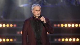 Менеджер Меладзе опроверг отъезд певца из России: «Просто шутка»