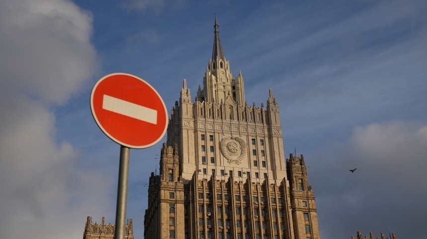 МИД РФ: ответ на решение ЕС о визах для россиян может быть неожиданным