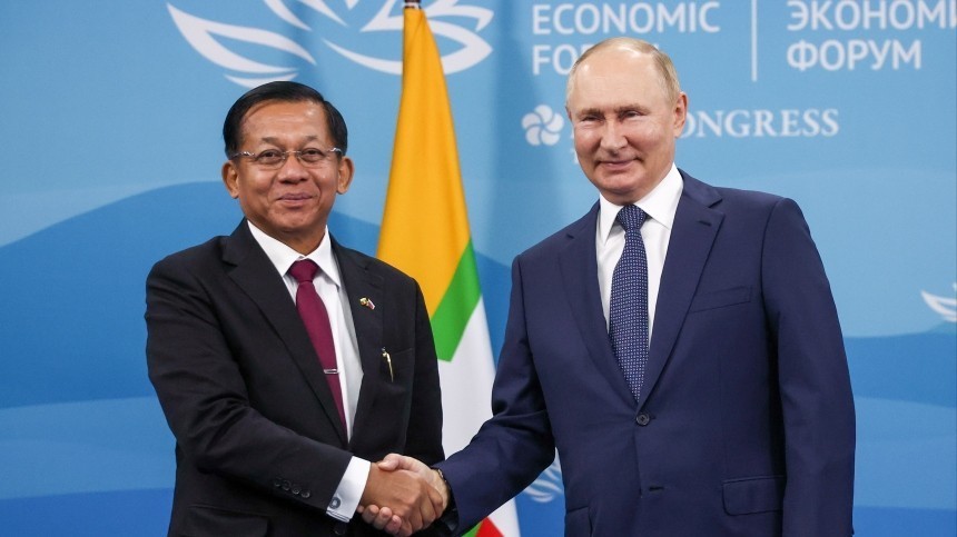 Премьер-министр Мьянмы назвал Владимира Путина «лидером мира»