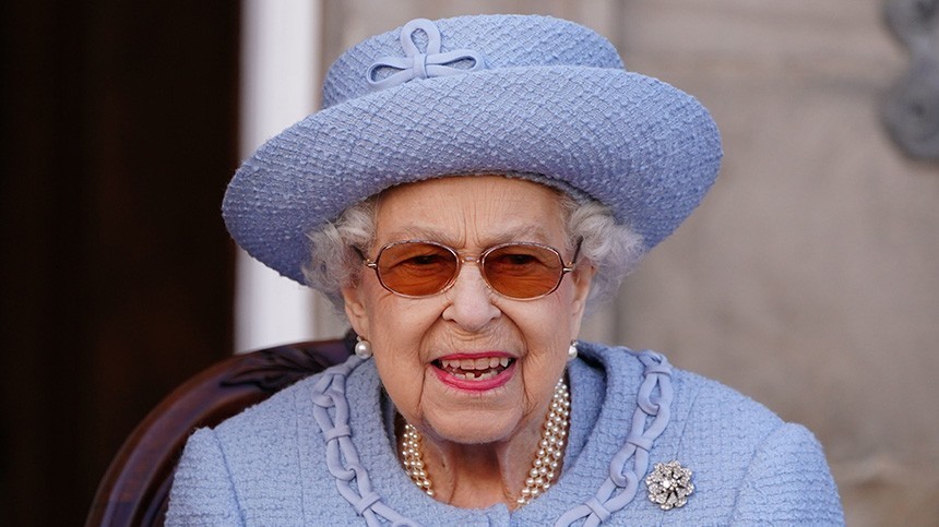 Резкое ухудшение состояния здоровья: чем болела королева Елизавета II