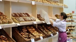 Без света и булок: в Европе резко подорожал хлеб