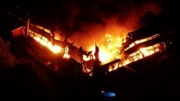 Пожар на лакокрасочном предприятии в Ижевске сняли с высоты птичьего полета