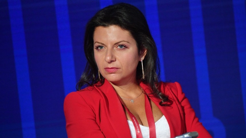 «Набить морду»: Симоньян обратилась к Пугачевой после ее заявления
