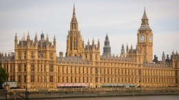 В Великобритании пообещали гражданам снизить налоги на фоне кризиса