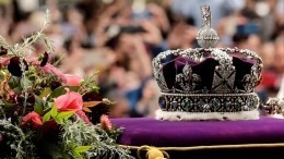 Терзаемые разногласиями: что происходит в семье Елизаветы II после ее смерти