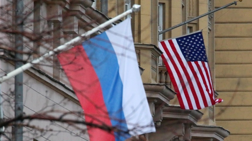Стало известно, что Россия и США контактируют по неофициальным каналам связи