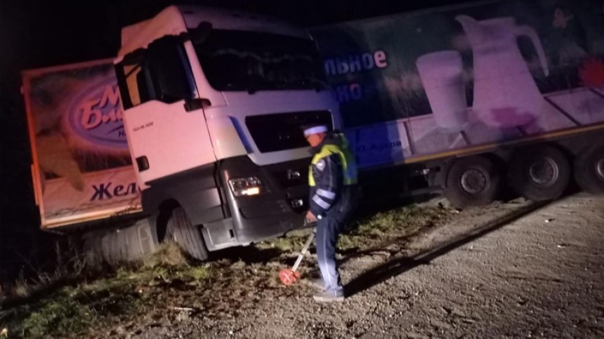 Лобовое столкновение: два актера погибли в страшном ДТП с грузовиком на Урале