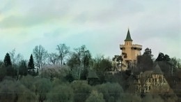 Замок в Грязи: стали известны потенциальные покупатели особняка Пугачевой
