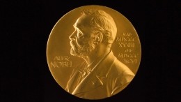 «Уколоть власть»: как Нобелевская премия стала политическим инструментом