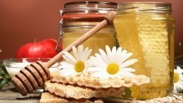 Настоящая таблица Менделеева: почему нельзя лечиться медом