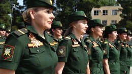 Как в Израиле: депутат предложил призывать в армию женщин