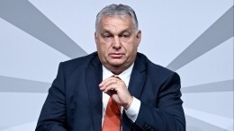 «За пиво в баре полцены не платят»: Орбан высмеял потолок цен на нефть из РФ