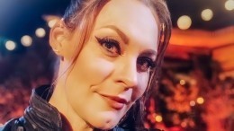 «Я просто хочу жить»: у солистки группы Nightwish Флор Янсен обнаружили рак