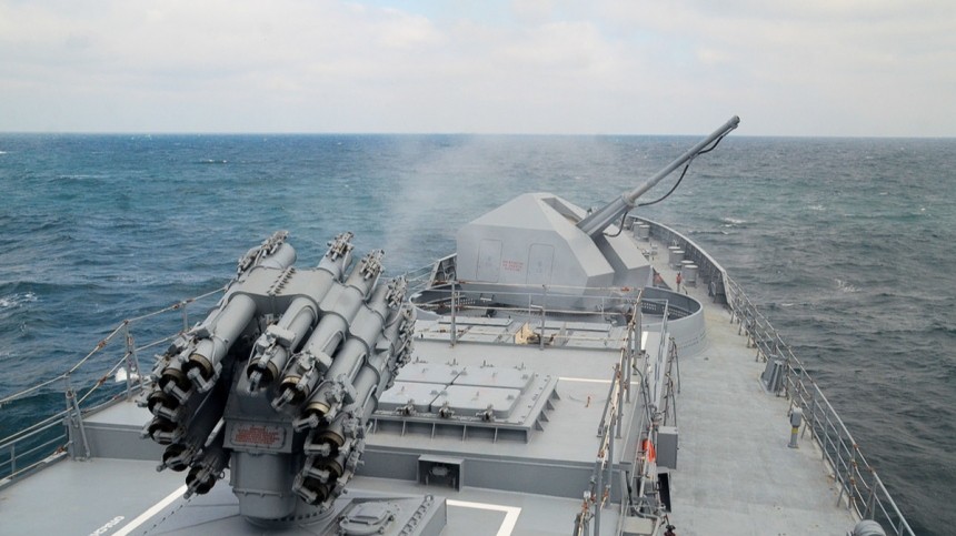 Корабли Черноморского флота отразили атаку БПЛА в Севастополе
