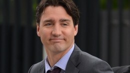 Даже не смешно: премьера Канады Трюдо затравили за хвалебную оду Зеленскому