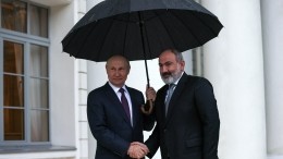 Путин в Сочи встретился с Пашиняном и Алиевым