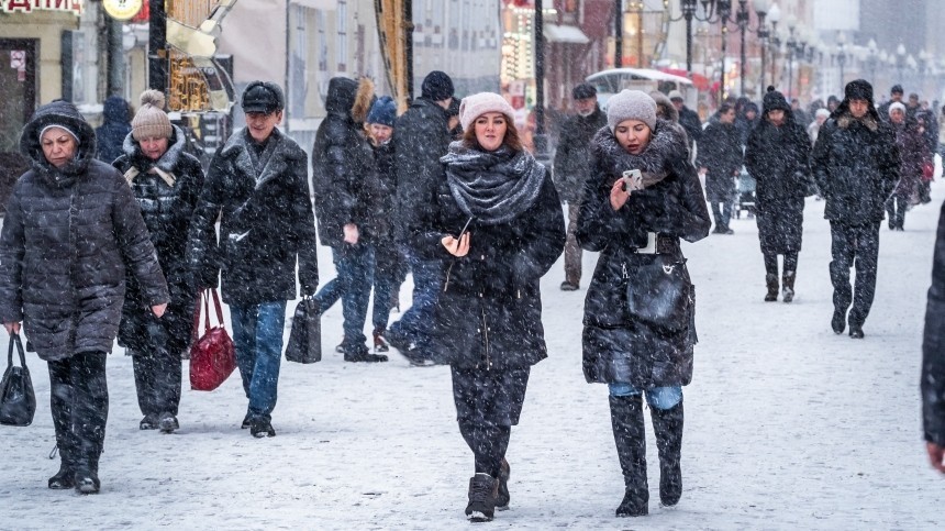 Зима набирает обороты: сегодня москвичей ожидает первый снегопад