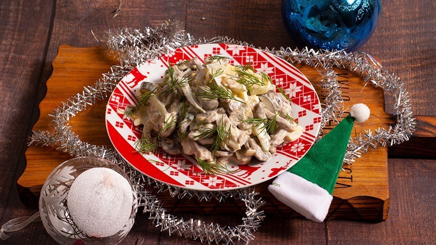 Новогодний мясной салат — простой пошаговый рецепт с фото