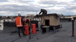 В ЛНР сотрудникам ЖКХ приходится вскрывать квартиры, чтобы пустить отопление