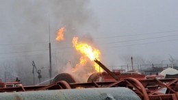 Мощный пожар вспыхнул на нефтебазе в Макеевке после обстрела — видео с места
