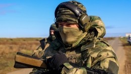 Военкор «Известий» показал, как подразделения Росгвардии ищут украинских диверсантов