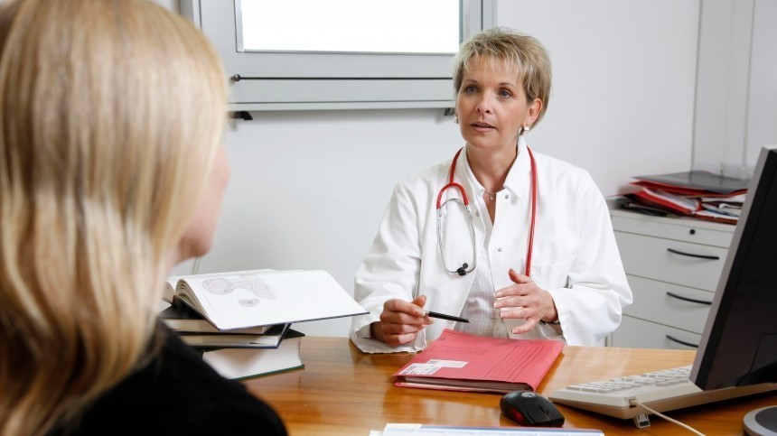 Маммолог-онколог рассказал, как часто женщинам нужно обследовать грудь