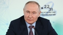 Путин заявил, что Россию «закрутить, как пробку» не получится