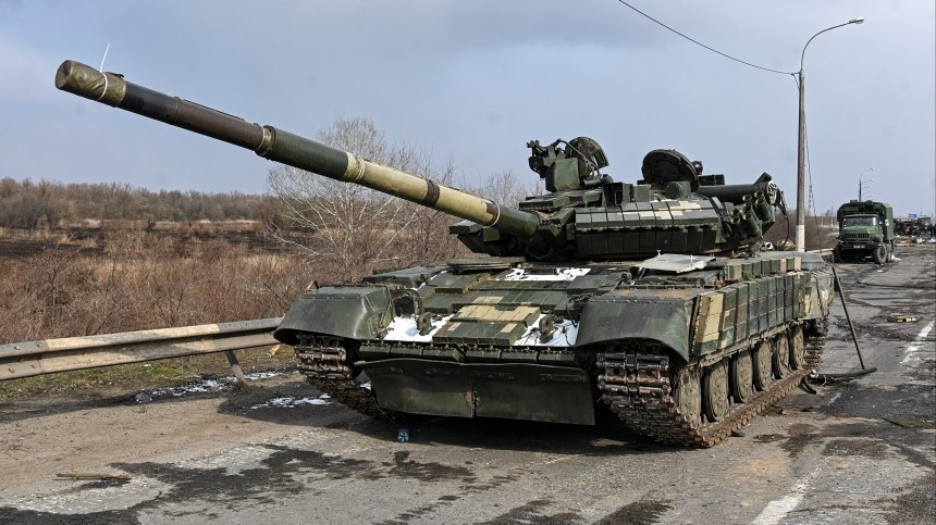 «Слышны крики»: разведчик рассказал, что украинских военных заваривают в танках