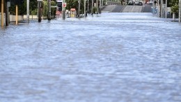 Саудовскую Аравию заливает дождями и засыпает снегом