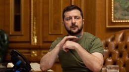 Подмигивает Байдену: политолог оценил слова Зеленского о скором конце кризиса на Украине