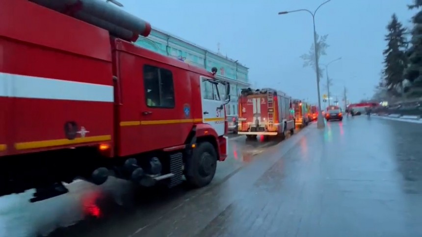 Мощный пожар в усадьбе рядом с Пушкинским музеем Москвы ликвидировали