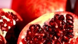 Больше, чем фрукт: нутрициолог назвал полезные и вредные свойства граната