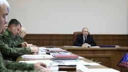 Кремль опубликовал видео работы Путина в объединенном штабе войск, участвующих в СВО