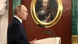 Путин: молодежь попала под шквал информационных атак в нынешней ситуации