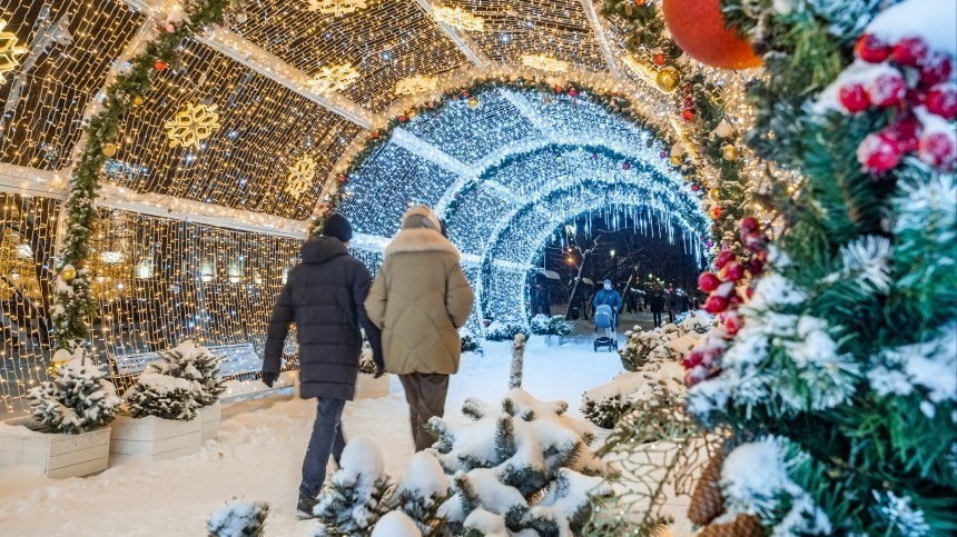 Мороз, оттепель и другие сюрпризы: какая погода ждет москвичей в новогоднюю ночь