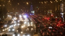 Пробки в Москве достигли девяти баллов