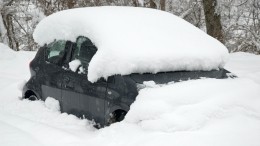 Жаркий Кувейт завалило снегом