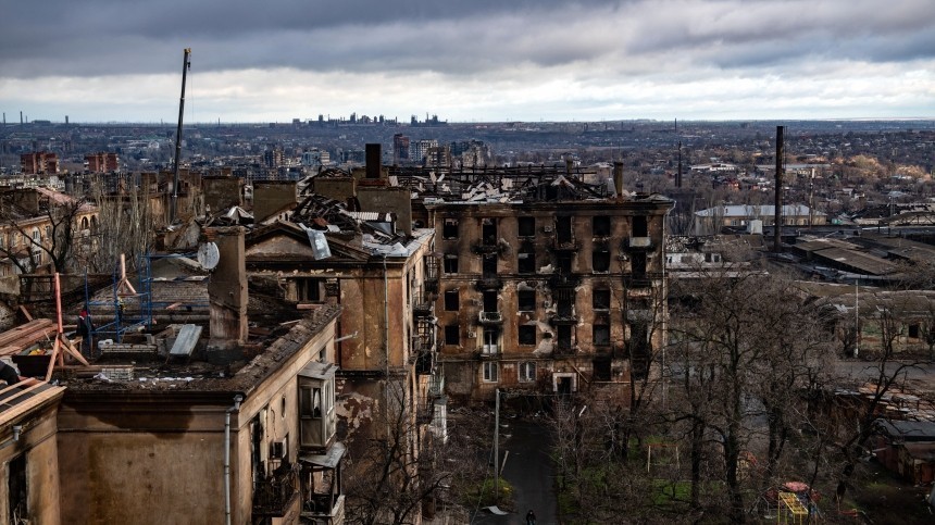 СК: в освобожденном Мариуполе нашли более трех тысяч убитых мирных жителей