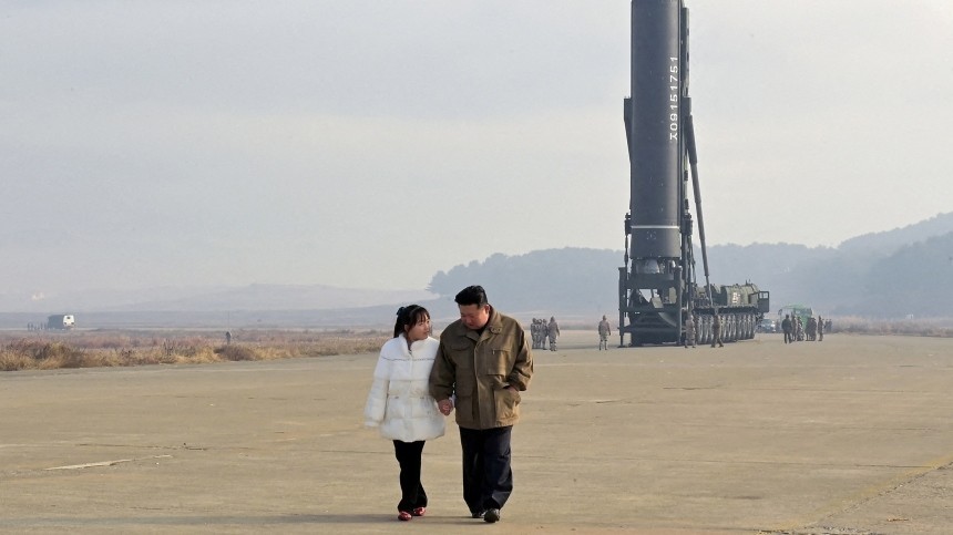 Преемница или угроза? Почему Ким Чен Ын все чаще показывает дочь публике
