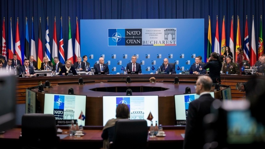 Высший военный орган НАТО анонсировал встречу по украинскому кризису